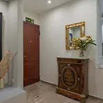 Spacious & 2br In Agia Paraskevi *