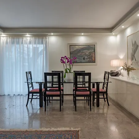 Spacious & 2br In Agia Paraskevi * Aten