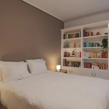 Апартаменты Spacious & 2br In Agia Paraskevi *