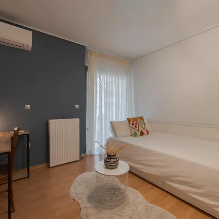 Spacious & 2br In Agia Paraskevi 아파트