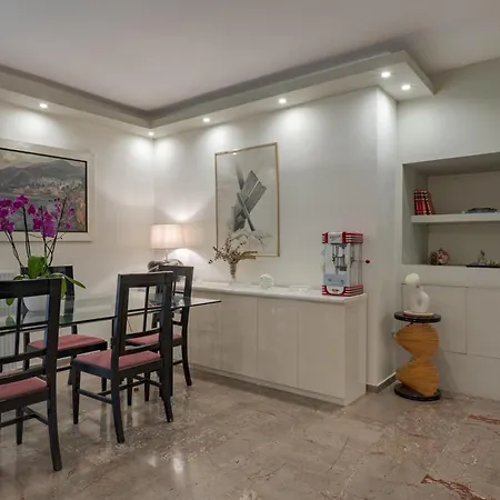 Spacious & 2br In Agia Paraskevi Appartement Athènes