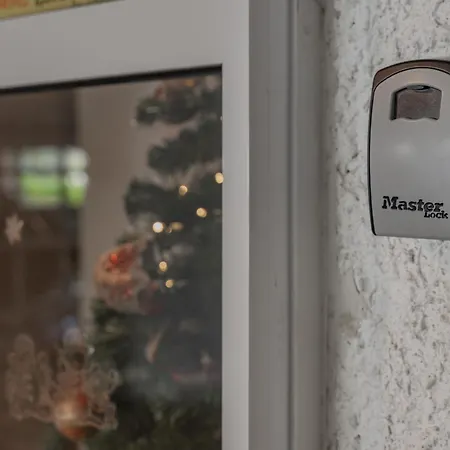 Spacious & 2br In Agia Paraskevi Lägenhet Aten