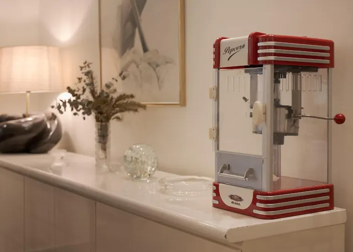 Spacious & 2br In Agia Paraskevi Aten