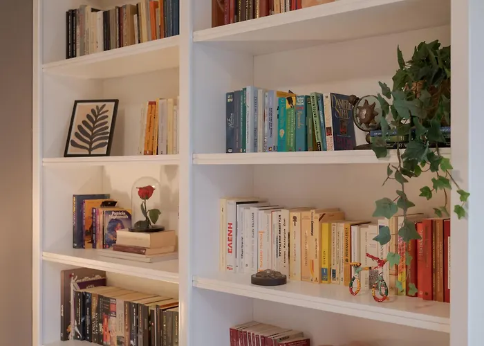 Lägenhet Spacious & 2br In Agia Paraskevi *