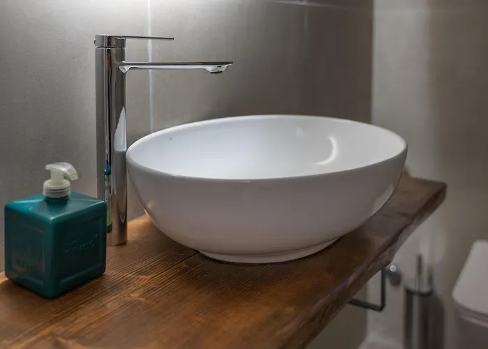 Lägenhet Spacious & 2br In Agia Paraskevi Aten