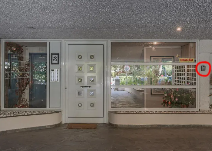 Spacious & 2br In Agia Paraskevi * Aten