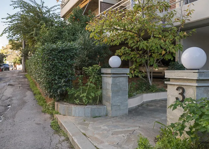 Spacious & 2br In Agia Paraskevi *