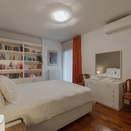 Spacious & 2br In Agia Paraskevi * Athén